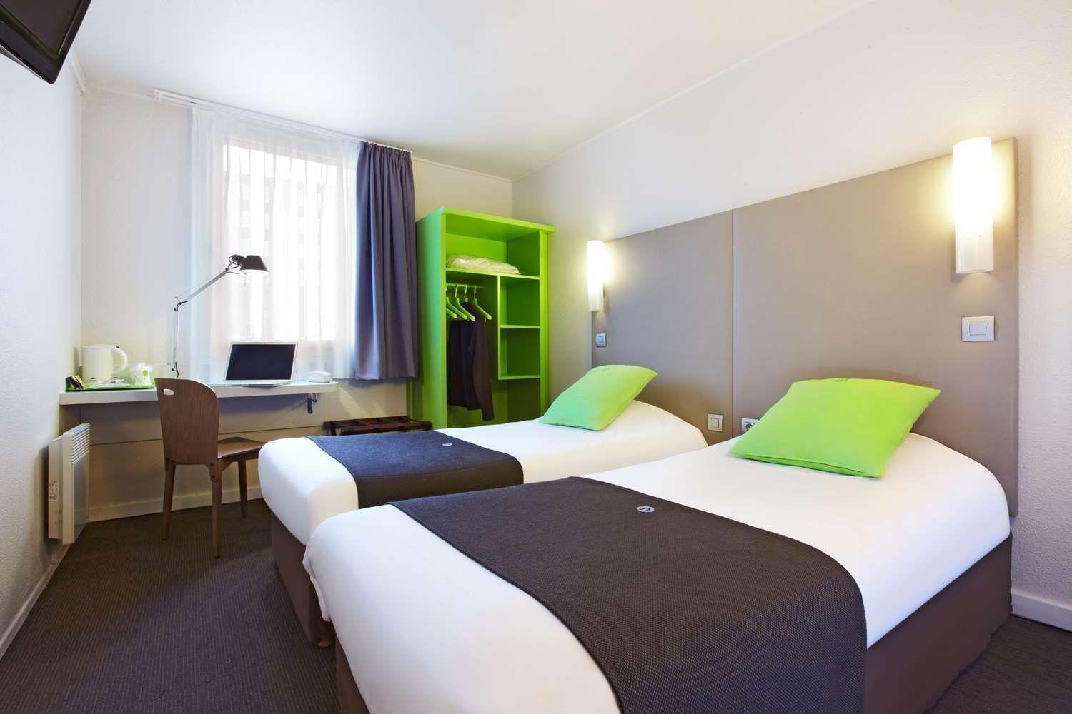 Hotel Campanile Saint-Quentin-En-Yvelines Montigny-le-Bretonneux Zewnętrze zdjęcie