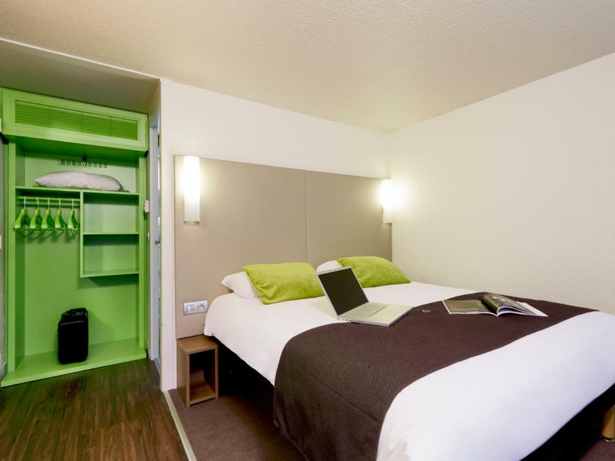Hotel Campanile Saint-Quentin-En-Yvelines Montigny-le-Bretonneux Zewnętrze zdjęcie